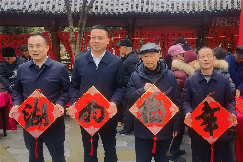 ���Ļ���������^����īӭ���͸��� ���ɘ�����ζ��